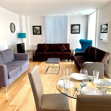 Modern London Excel 2 Bedrooms 2 Bathrooms, Parking, Kitchen, Lounge, Balcony Apartment Экстерьер фото