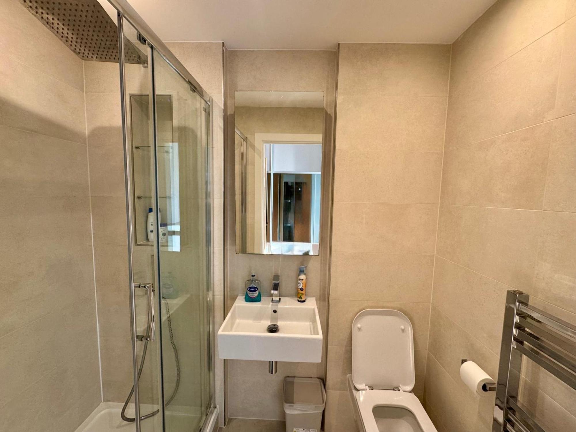 Modern London Excel 2 Bedrooms 2 Bathrooms, Parking, Kitchen, Lounge, Balcony Apartment Экстерьер фото