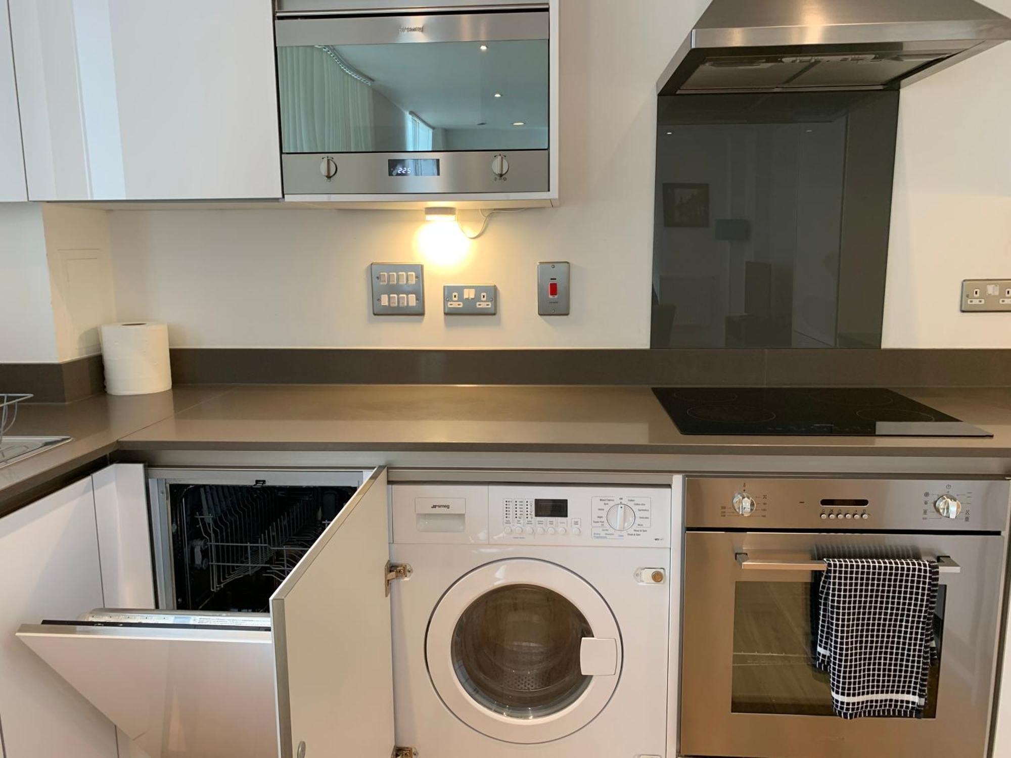 Modern London Excel 2 Bedrooms 2 Bathrooms, Parking, Kitchen, Lounge, Balcony Apartment Экстерьер фото