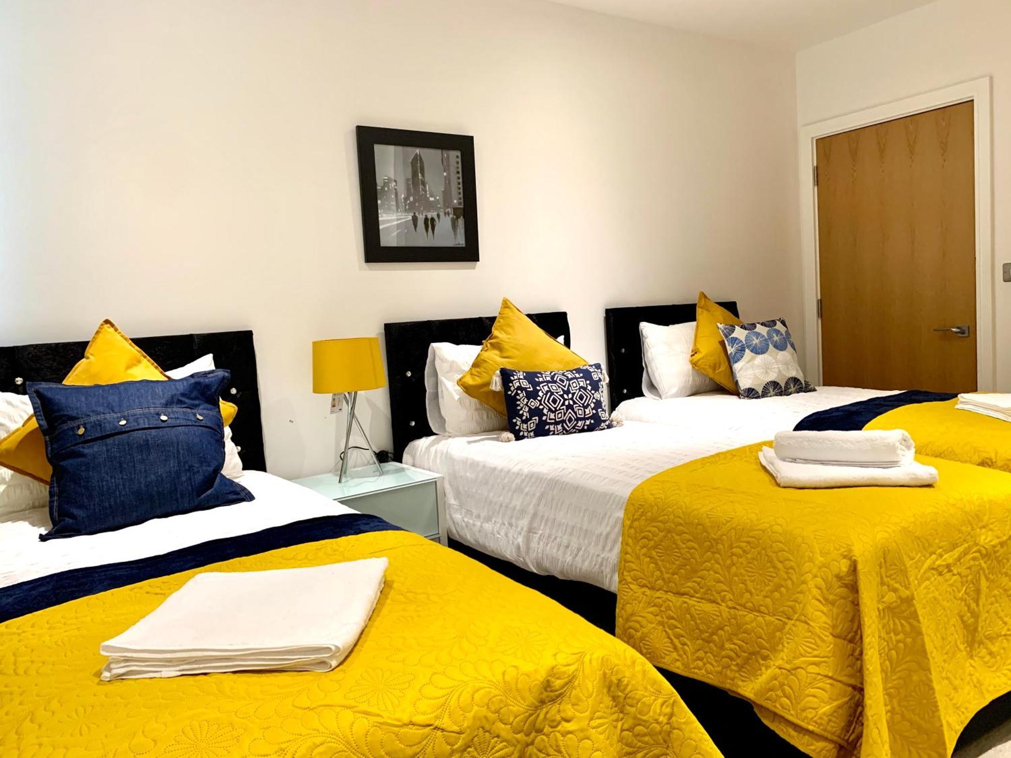 Modern London Excel 2 Bedrooms 2 Bathrooms, Parking, Kitchen, Lounge, Balcony Apartment Экстерьер фото