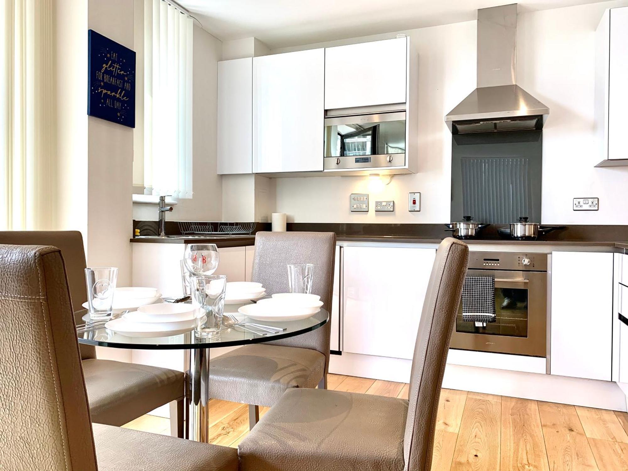 Modern London Excel 2 Bedrooms 2 Bathrooms, Parking, Kitchen, Lounge, Balcony Apartment Экстерьер фото